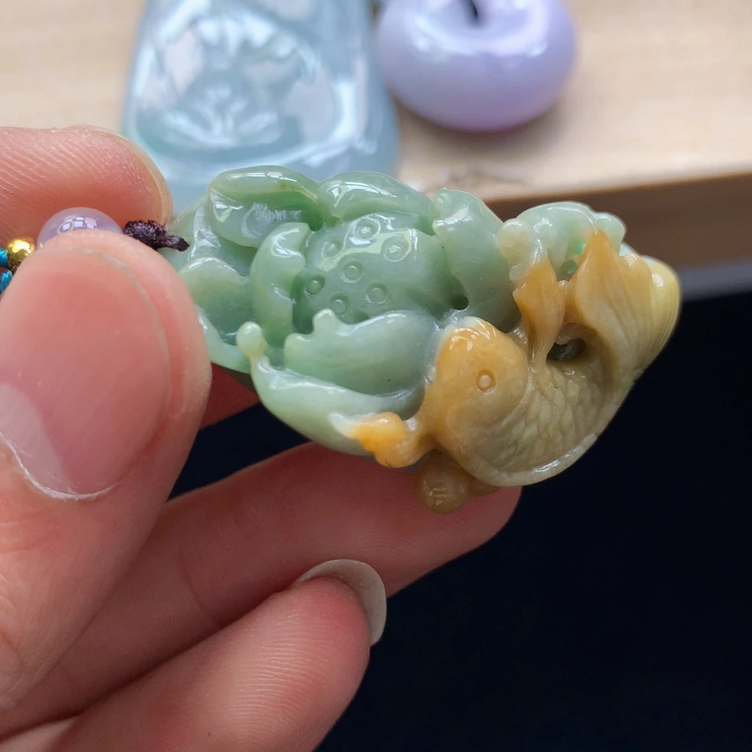颈饰未镶嵌翡翠吊坠