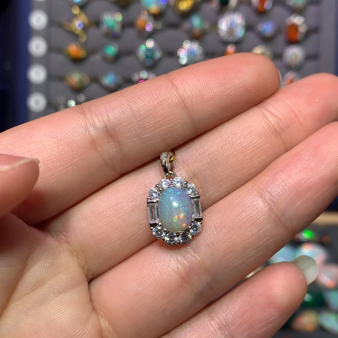 欧泊吊坠款式银S925镶嵌梓****然