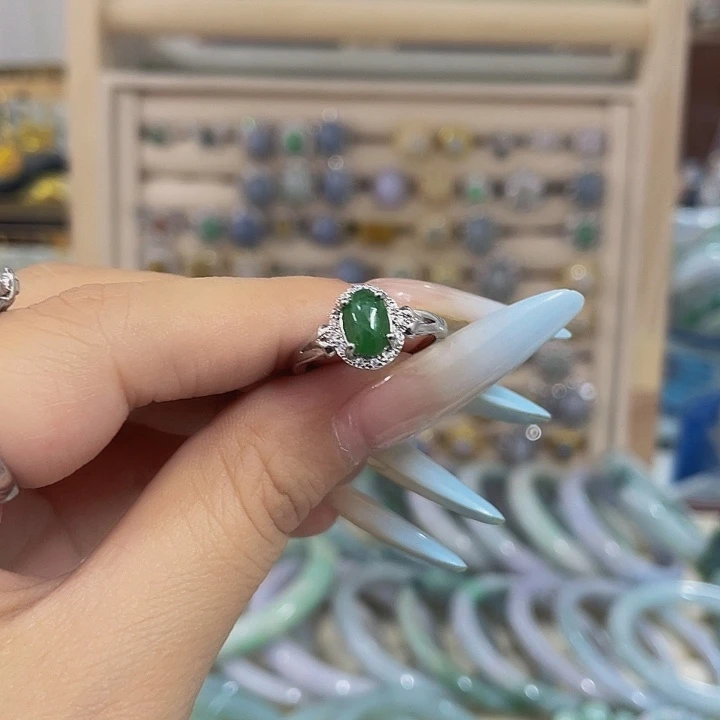 颈饰未镶嵌翡翠天然翡翠Ａ货