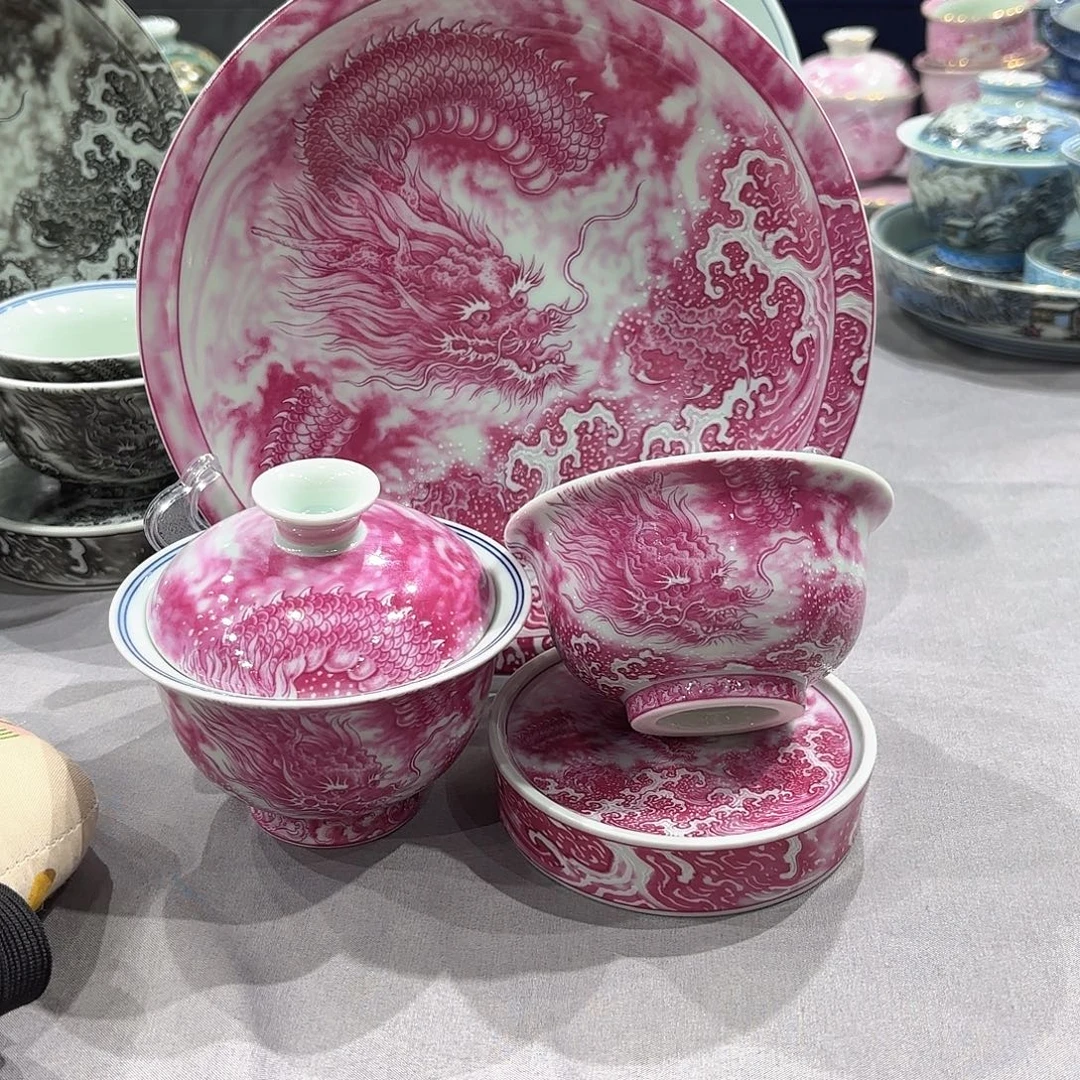 瓷片景德镇瓷器精品陈列