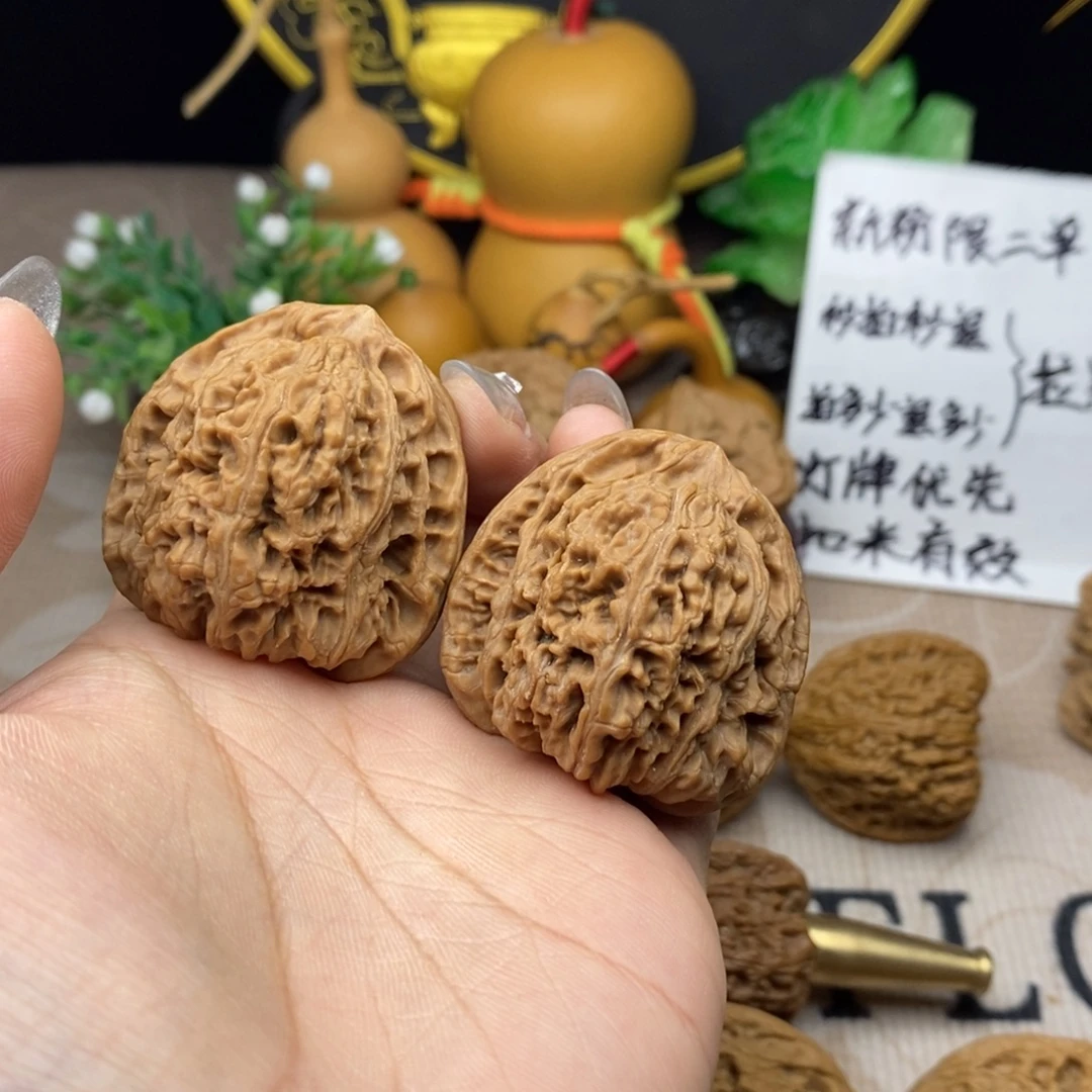 文玩核桃吊坠南疆