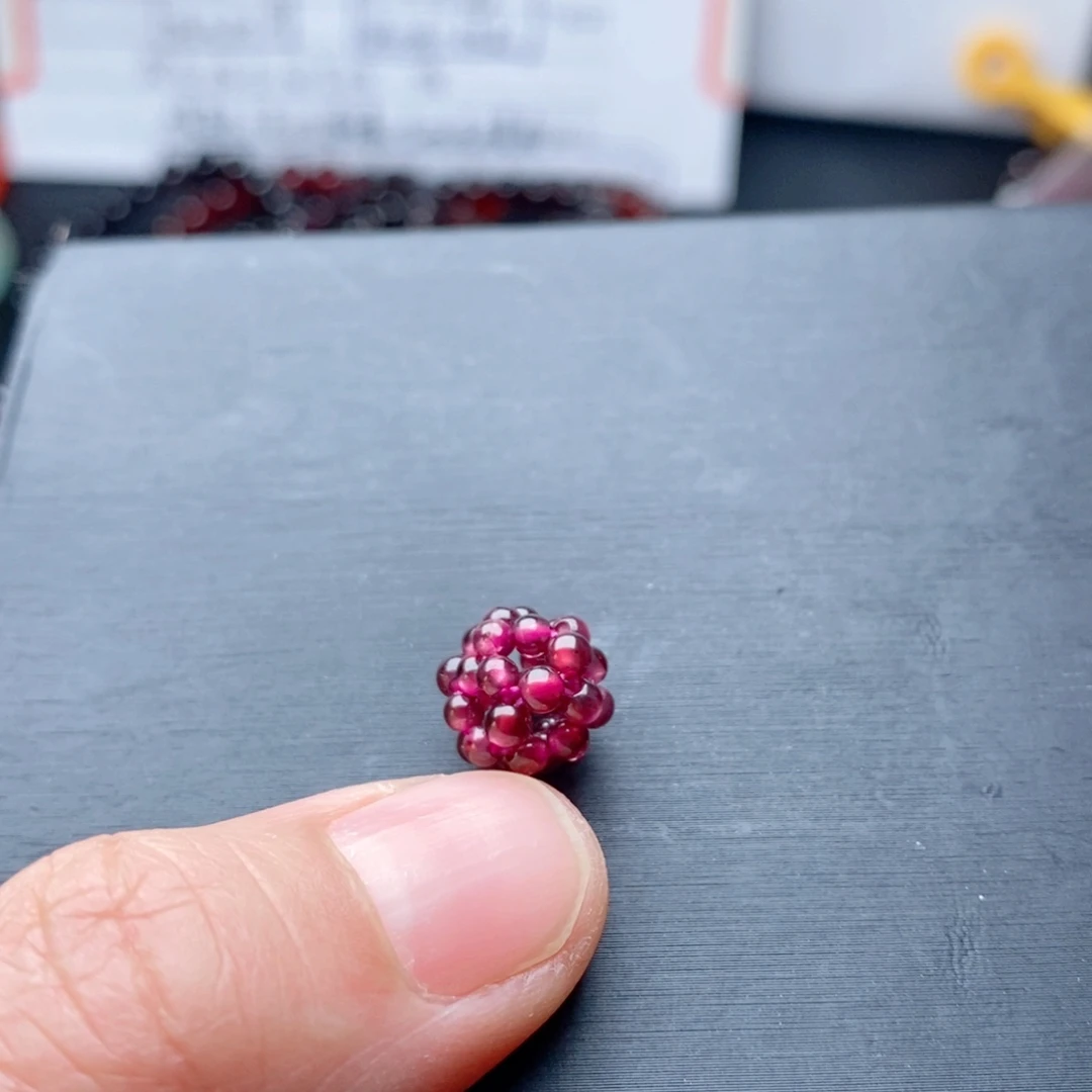 未镶嵌手链石榴石