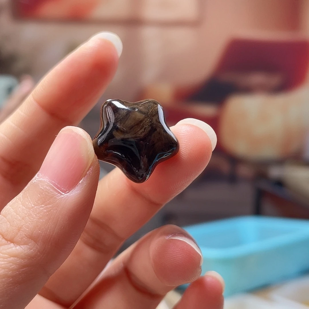 琥珀未镶嵌裸石吊坠