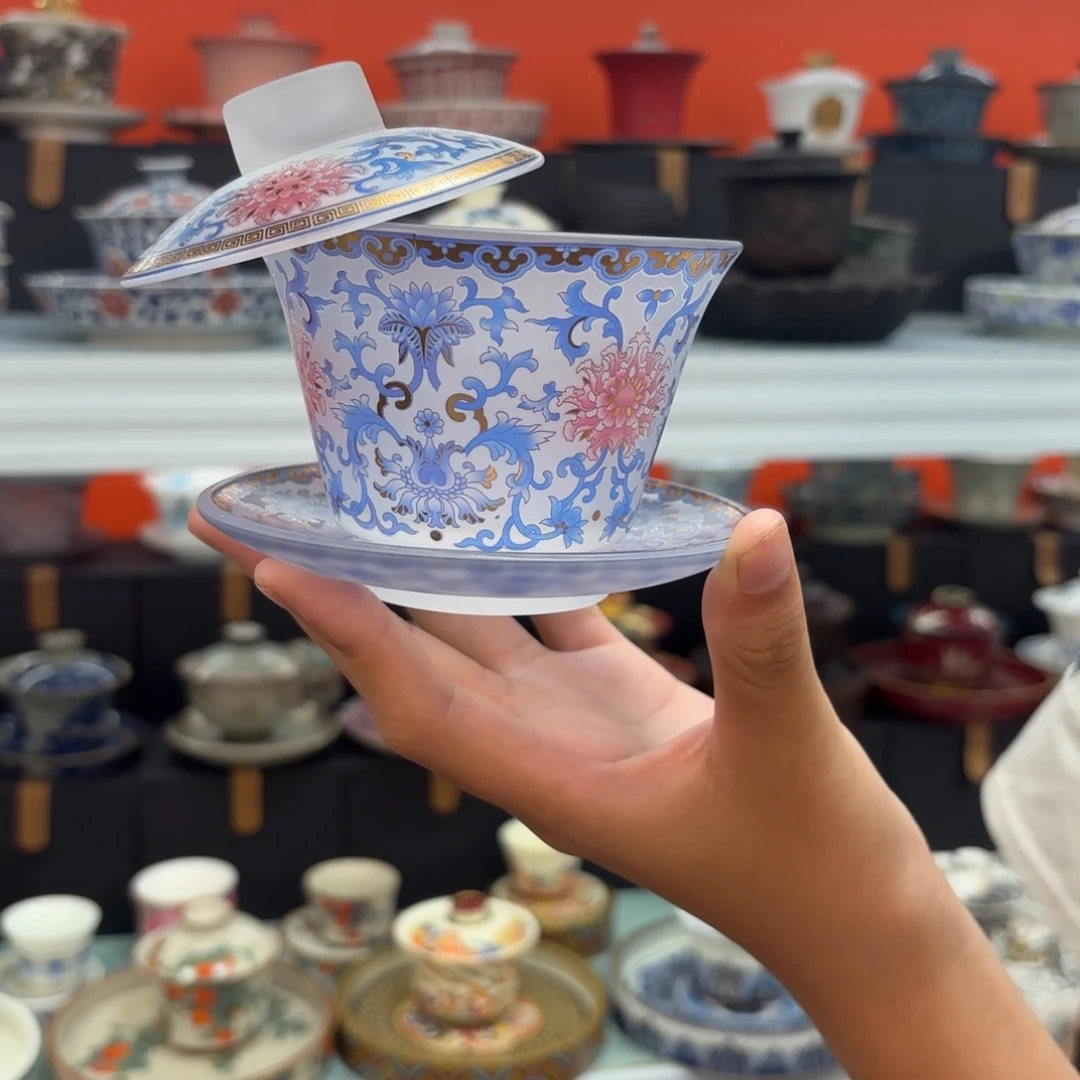 茶具是指由两块金属