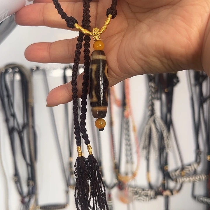 手工编织天珠项链