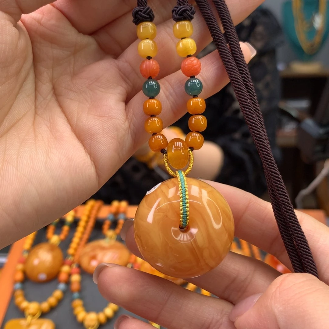 未镶嵌颈饰蜜蜡天然