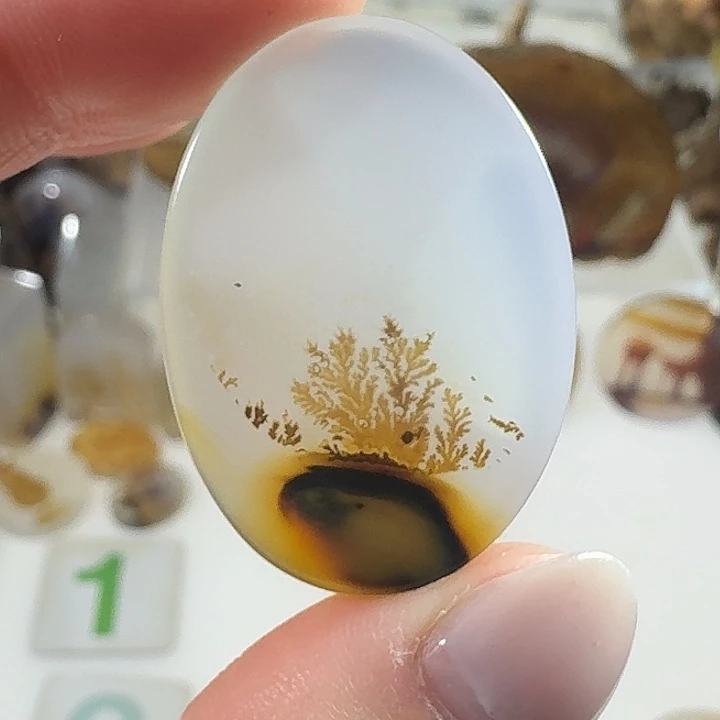 玛瑙/玉髓未镶嵌珠宝奇石