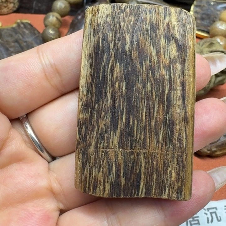 大叶紫檀（黑酸枝木类）
