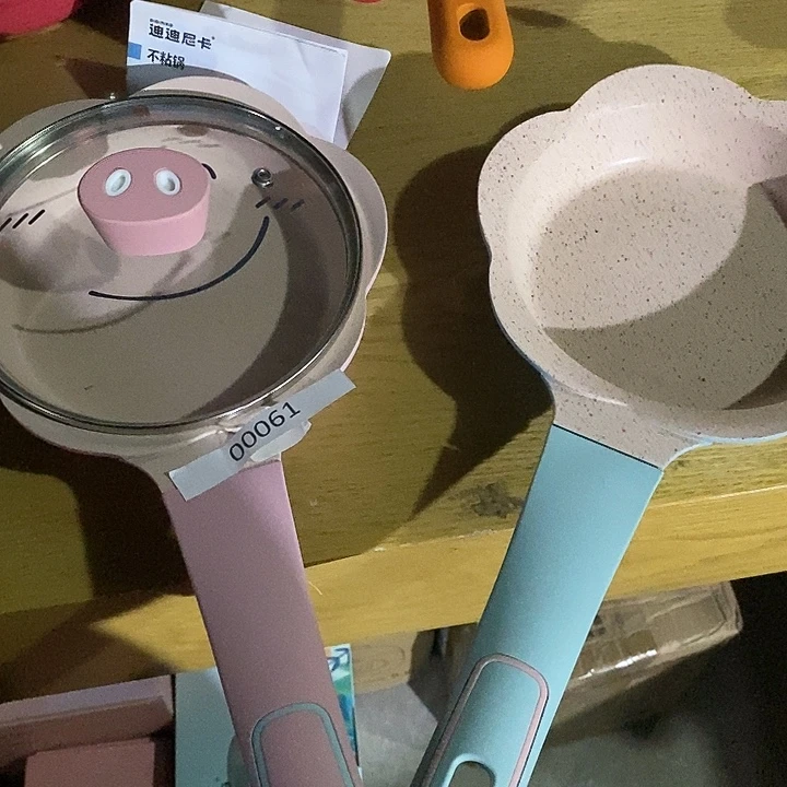 粉色花瓣加蓝色花瓣