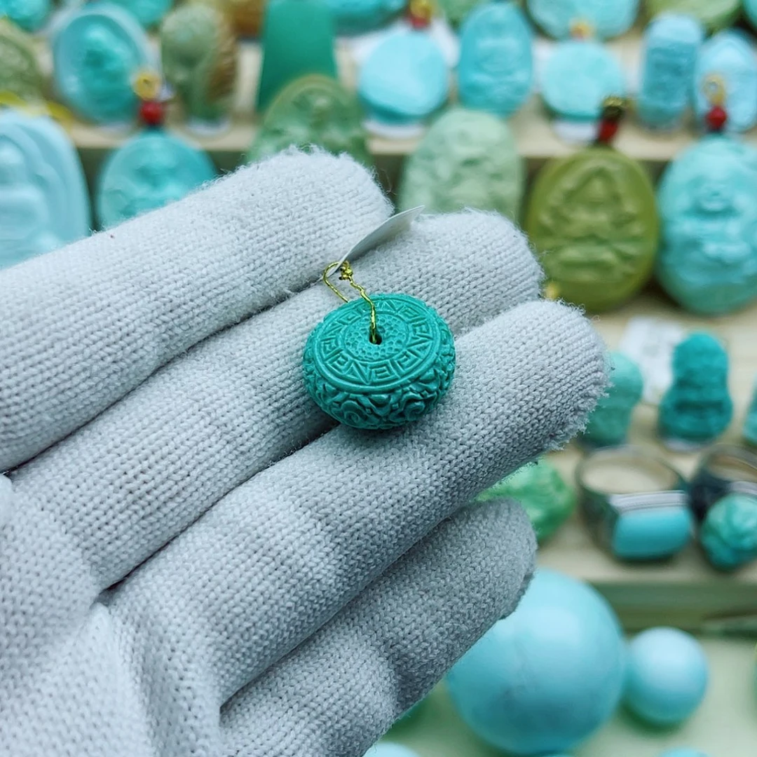 绿松石未镶嵌珠宝奇石