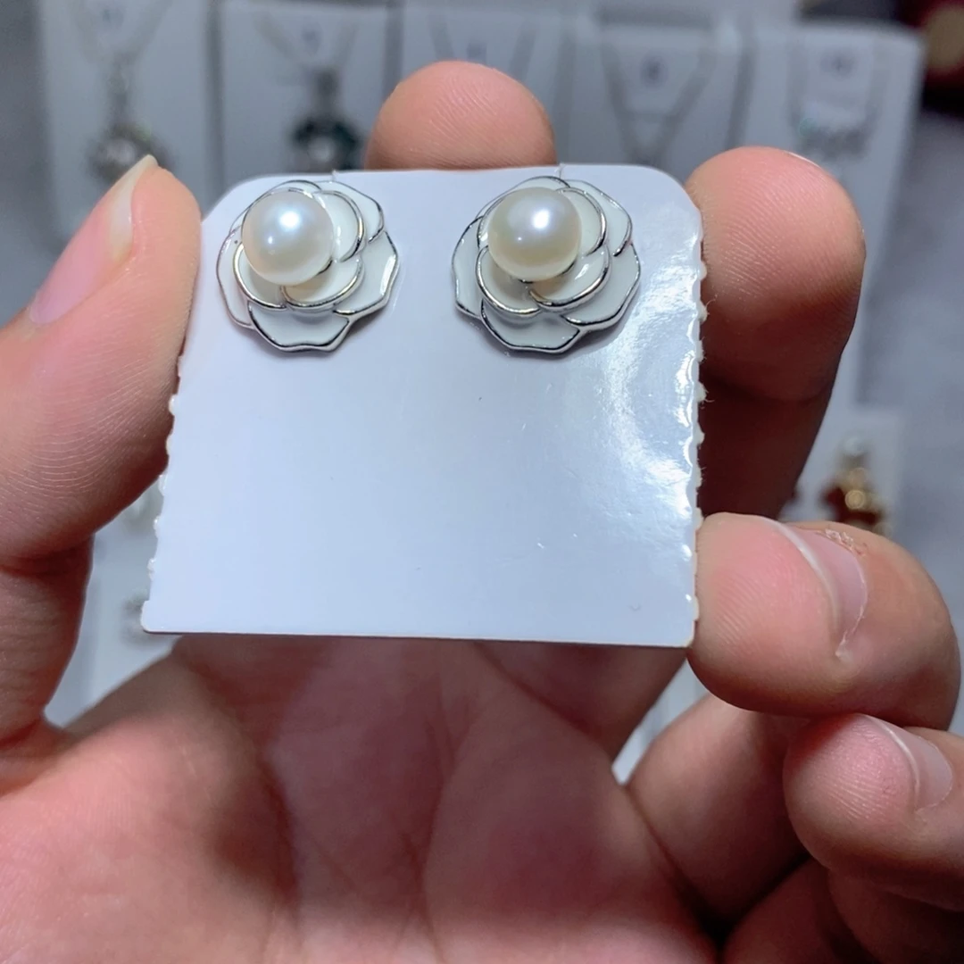银S925镶嵌耳饰淡水珍珠