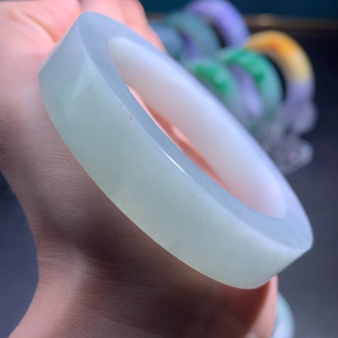 未镶嵌胶冰天空蓝定制翡翠