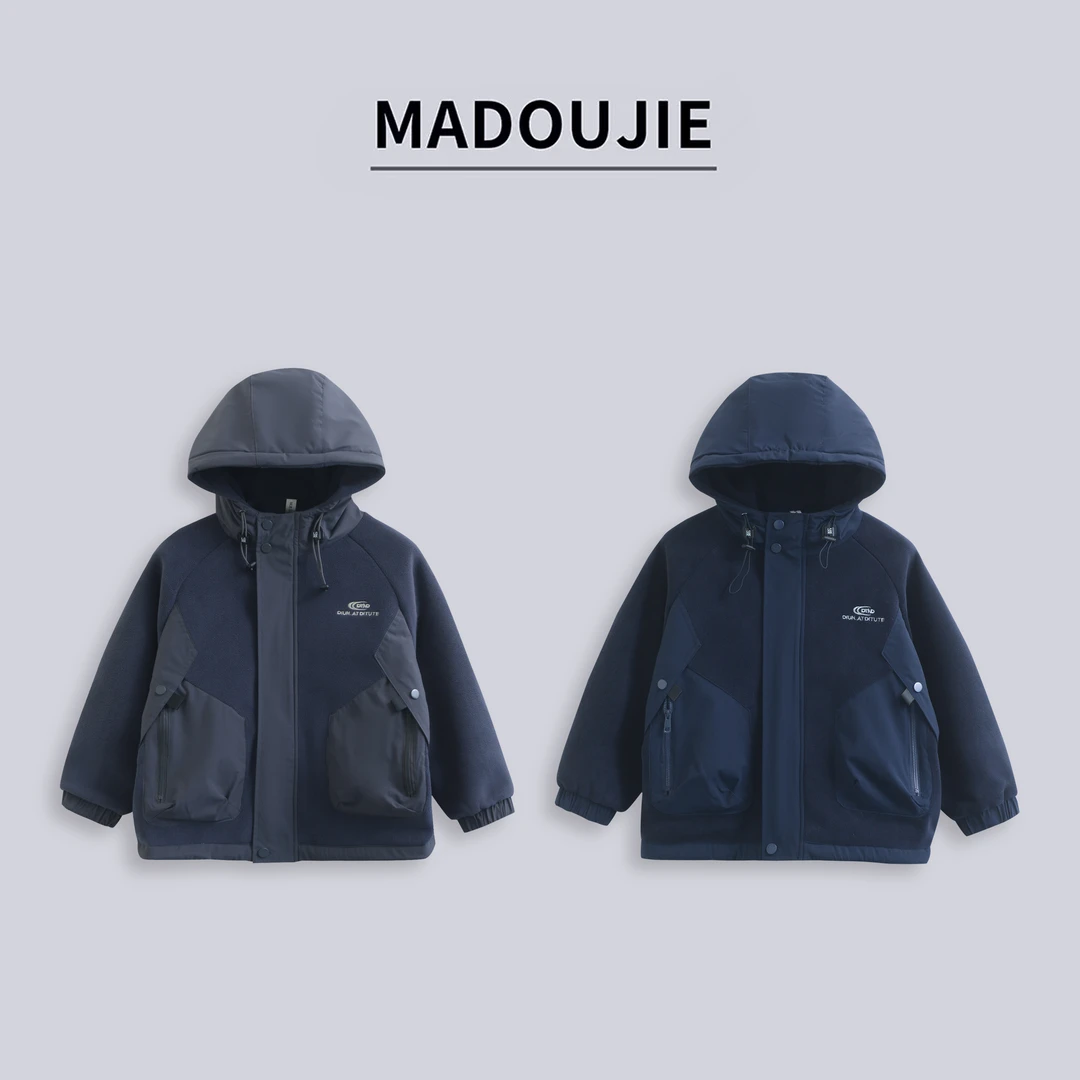 Z011【拼色外套】25新款户外男童软糯加厚字母拼接外套EX020