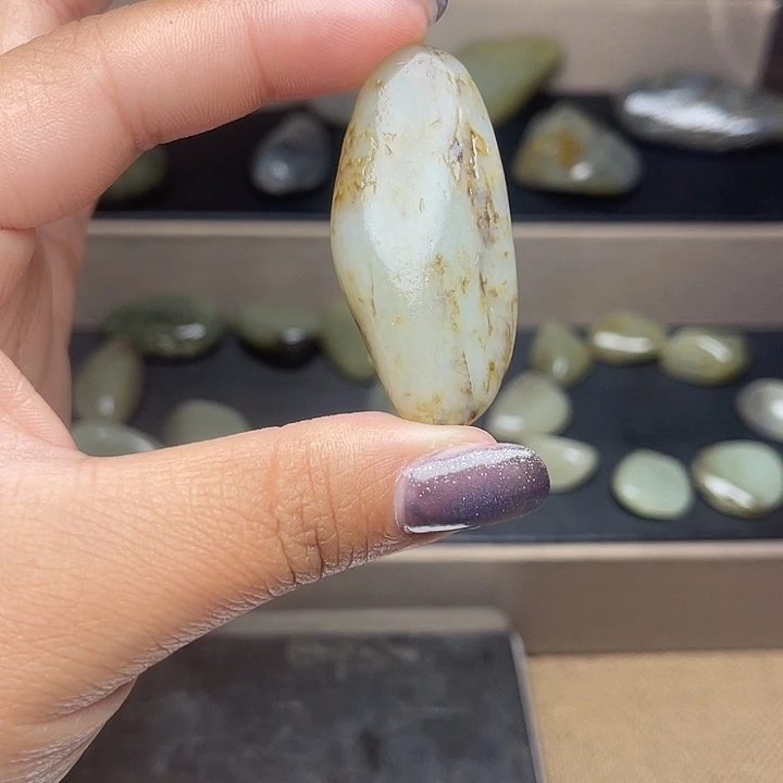 和田玉（糖玉）未镶嵌颈饰