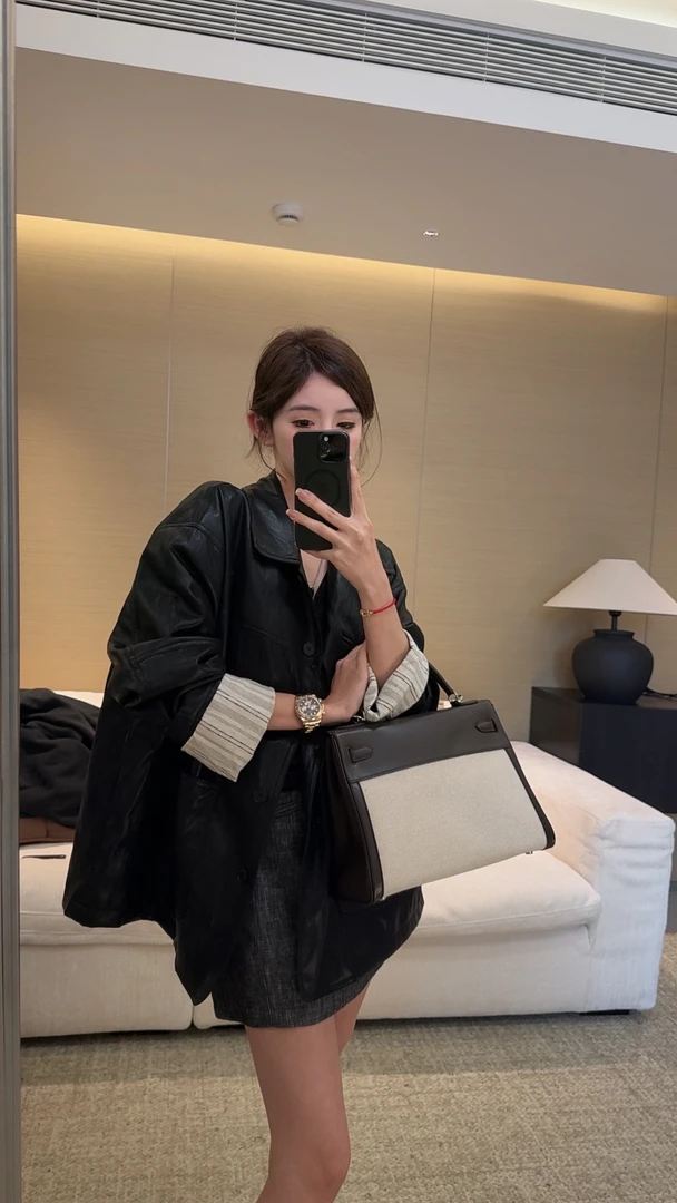 【条纹拼袖翻领宽松皮衣外套】SY1651