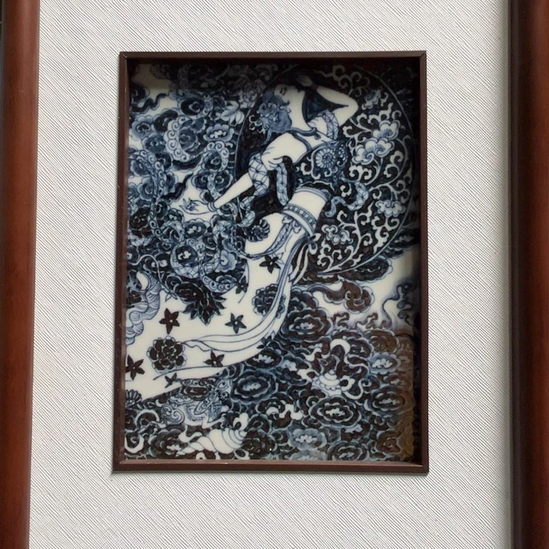 元青花嫦娥奔月瓷板