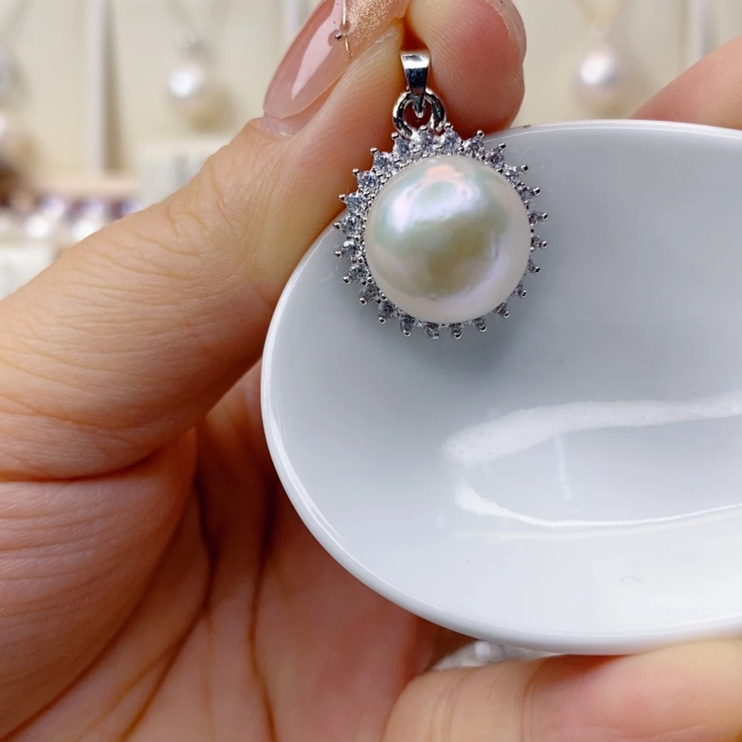 淡水珍珠吊坠(赠链)合金