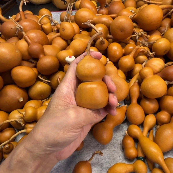 ヾ***在静自然凉的一把钱袋子葫芦