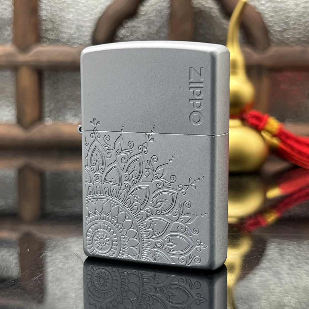 ZIPPO/之宝打火机 莲花右上标常规磨砂银精雕【小飞火机】DYJ1