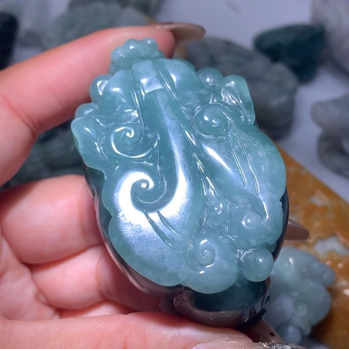 翡翠未镶嵌颈饰保真天然A货翡翠