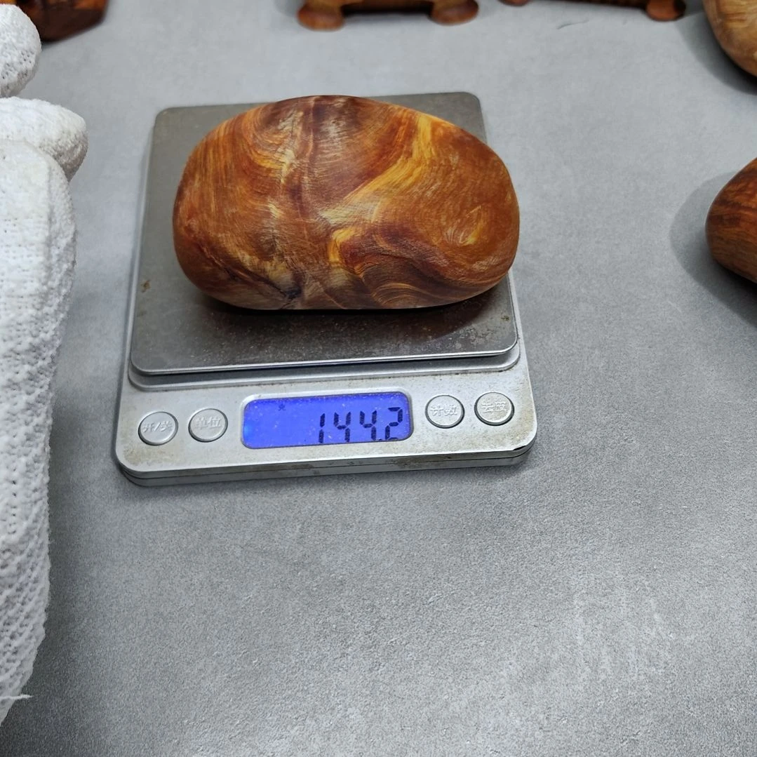 -***-太行崖柏手工艺品