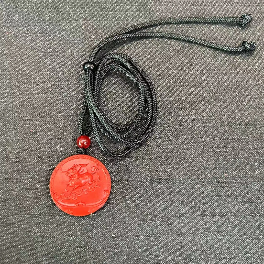 含辰砂工艺品朱砂麒麟圆牌套绳（多样性发一件）