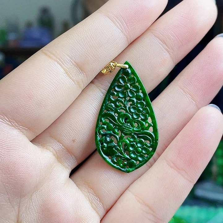 翡翠18K金镶嵌颈饰多样性