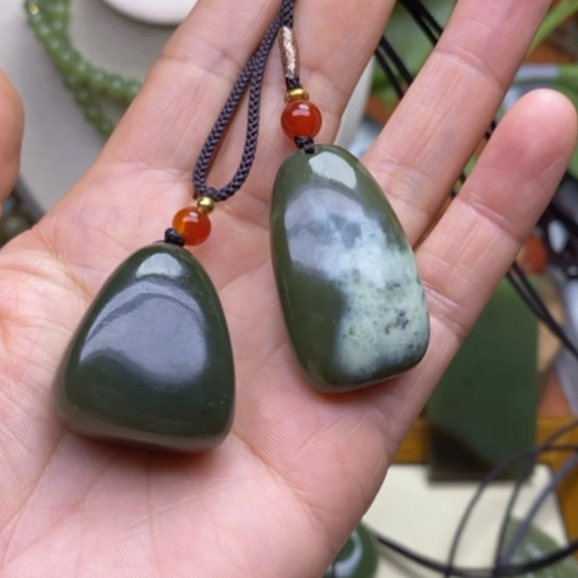 【闪购商品】颈饰未镶嵌和田玉朱****语