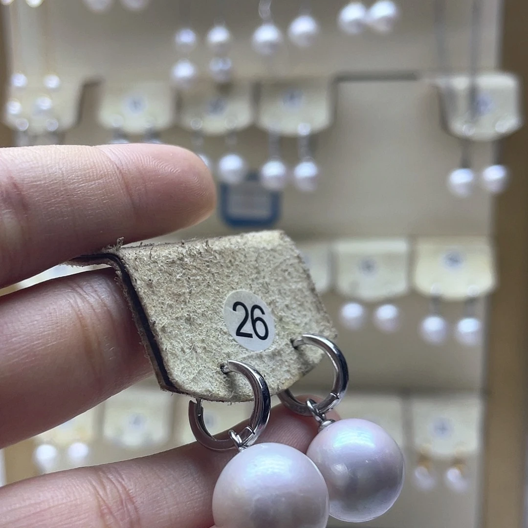 银S925镶嵌淡水珍珠耳饰