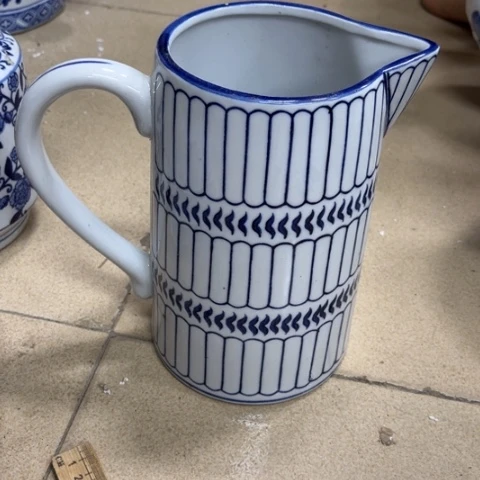 瓶微瑕瓷片。。。。。。。。。。。。。。。。