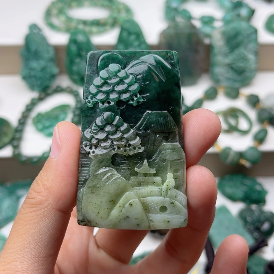 独山玉未镶嵌挂件