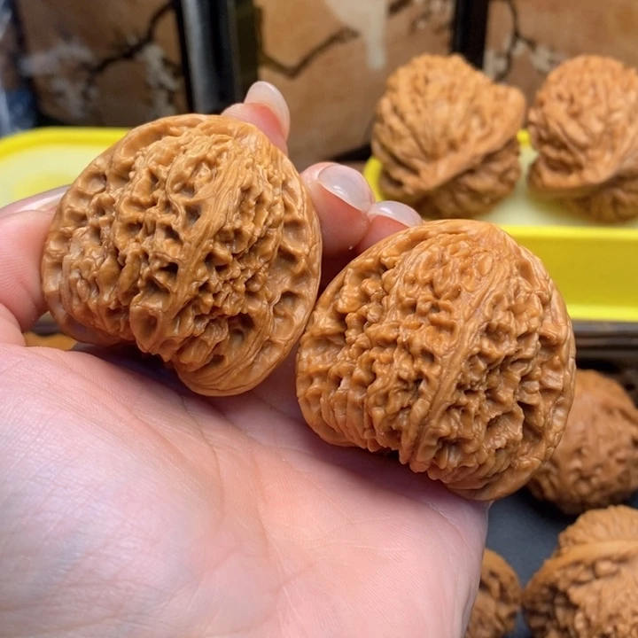 十***财文玩核桃把件126三角疆43