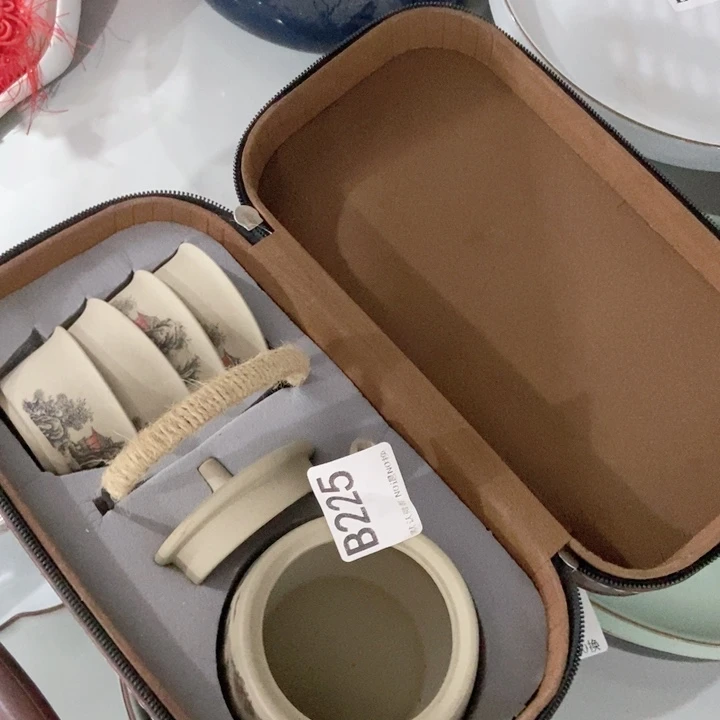 茶具微瑕，介意勿拍