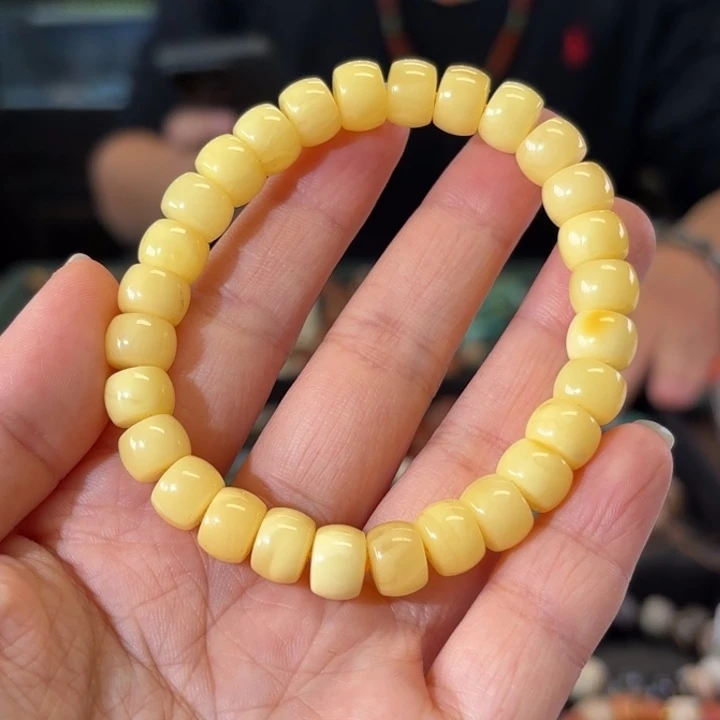 蜜蜡未镶嵌颈饰蜜蜡