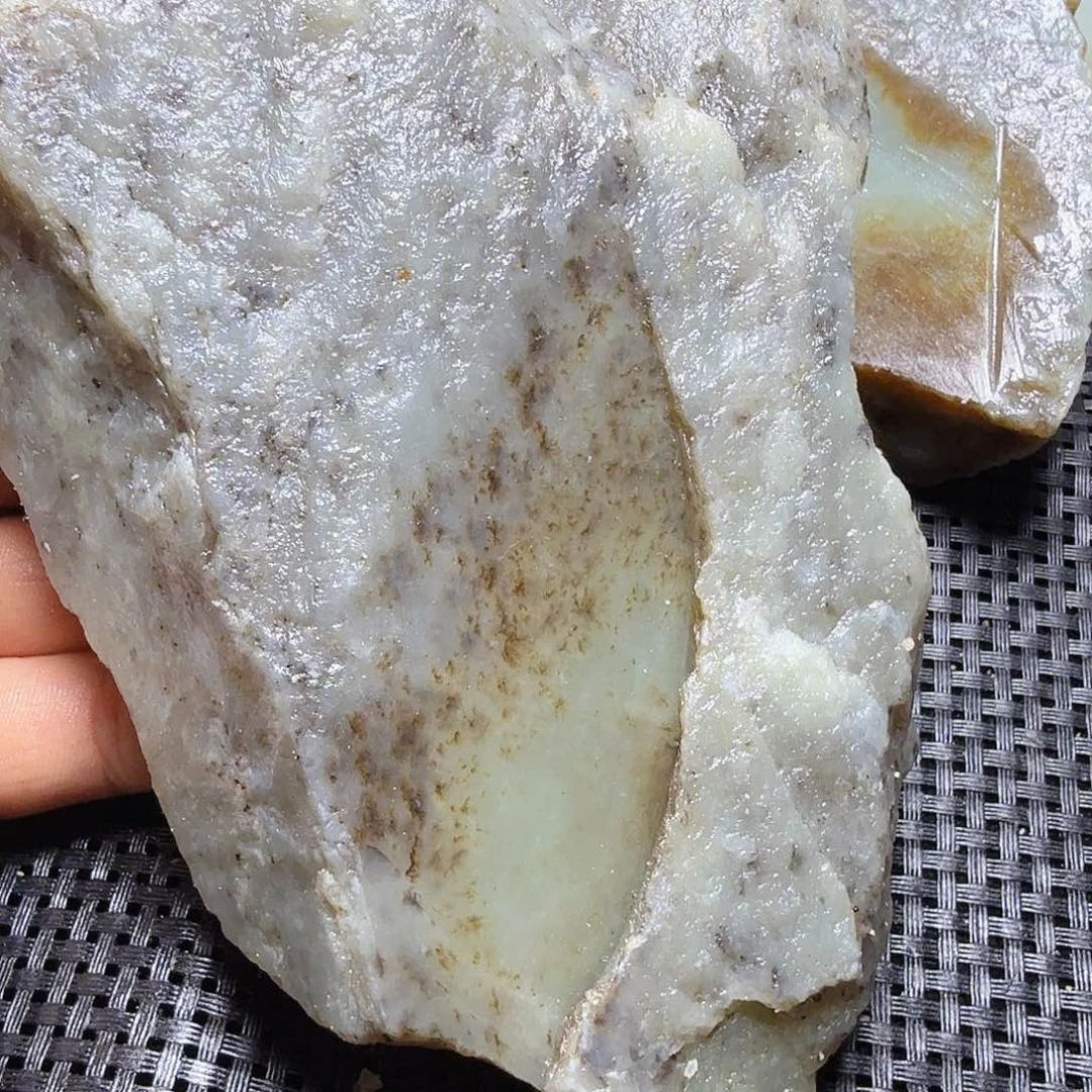 和田玉（糖玉）未镶嵌珠宝半成品