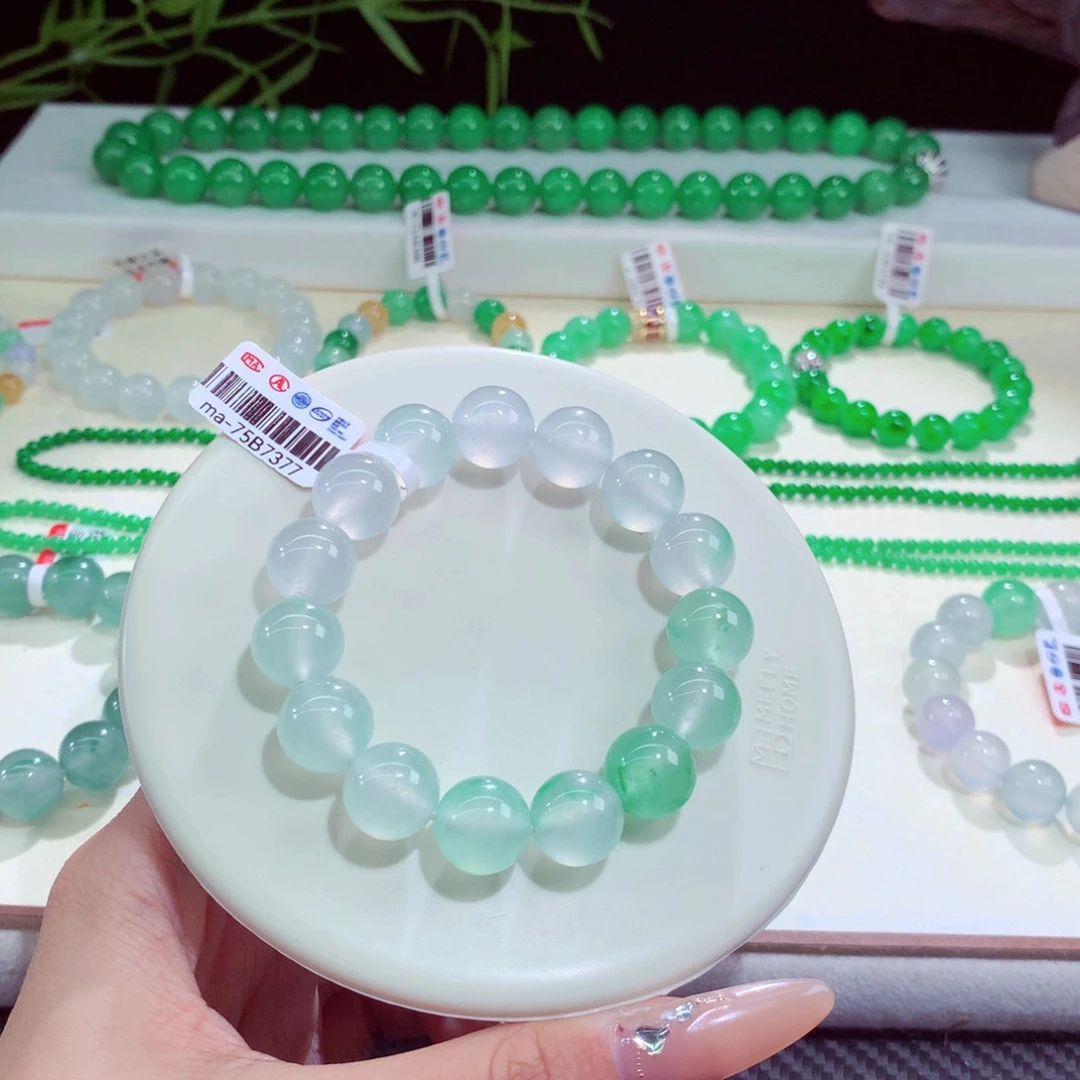 翡翠未镶嵌手链卡13.1