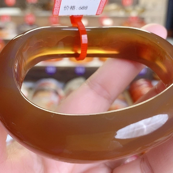 玛瑙/玉髓手镯未镶嵌名**际