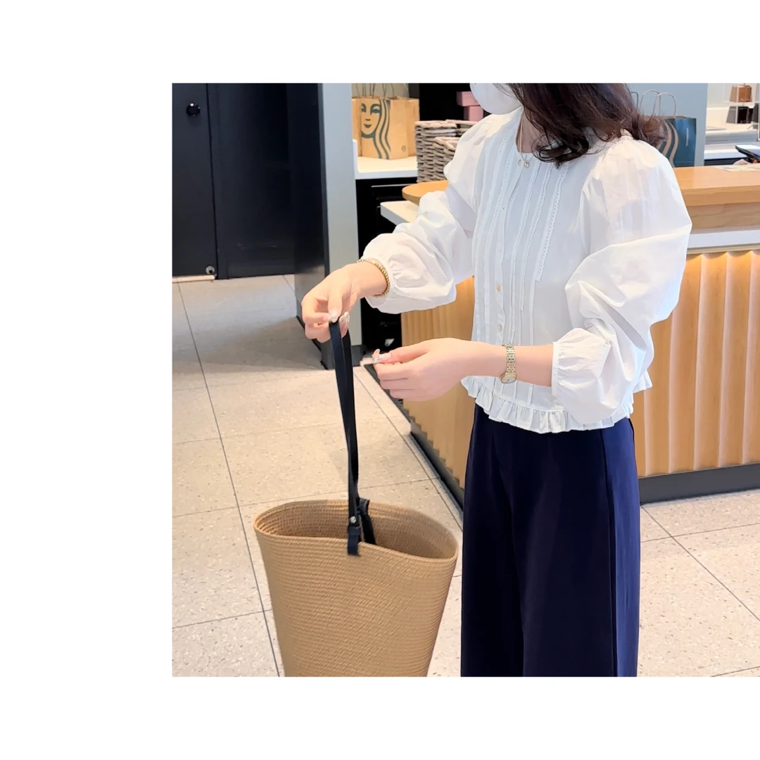 BK STUDIO 韩系爆款圆领重工木耳下摆小衫