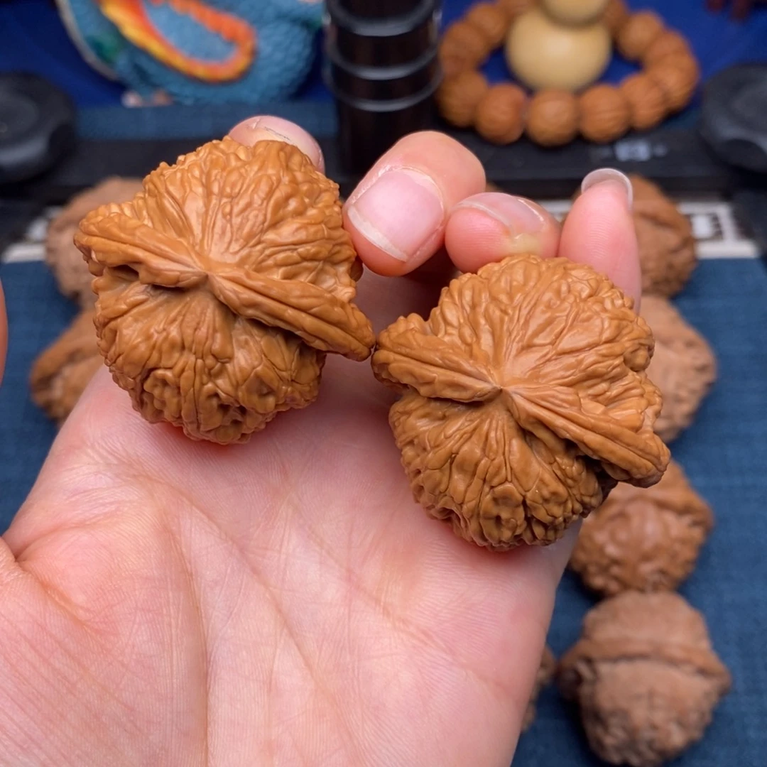 文玩核桃把件40全品精配球白