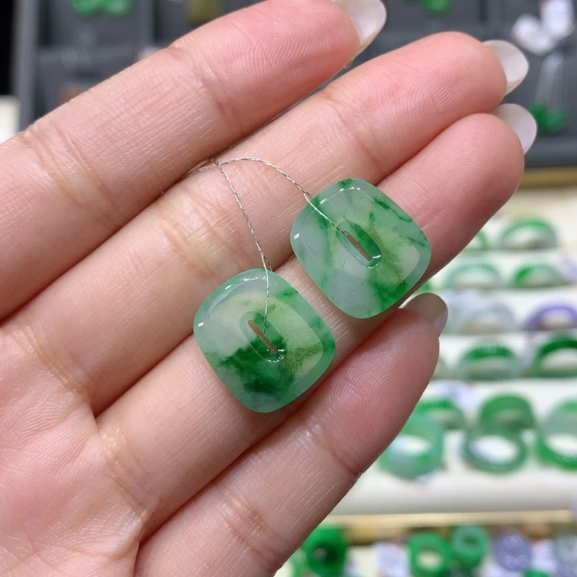 【闪购商品】翡翠戒指未镶嵌一对时尚方糖