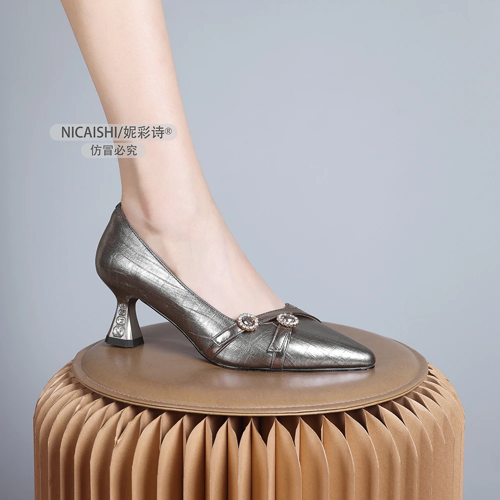 2025新款欧美温柔女鞋中粗跟浅口时尚百搭尖头气质女单鞋瓢鞋1237