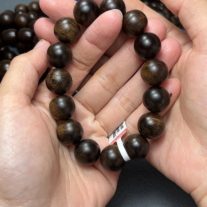 沉香手串d****b白棋留疤