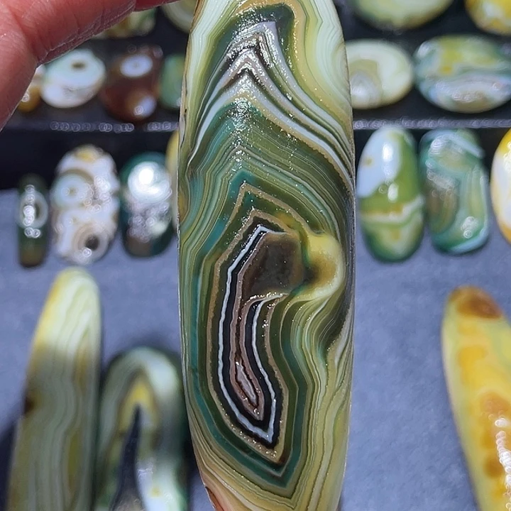 玛瑙/玉髓未镶嵌珠宝奇石