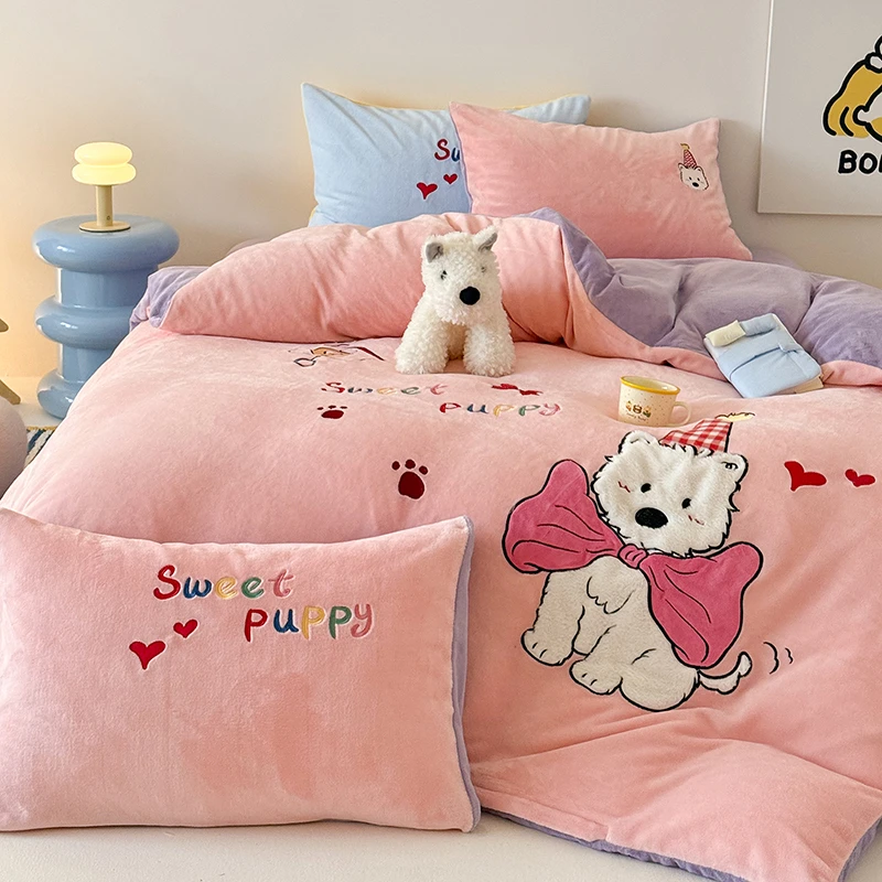 立体贴布绣重工刺绣加厚保暖牛奶绒短毛绒绣花高克重套件防静电