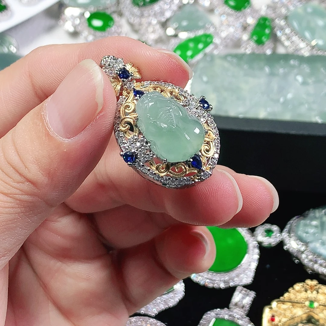 翡翠未镶嵌吊坠(不含链)