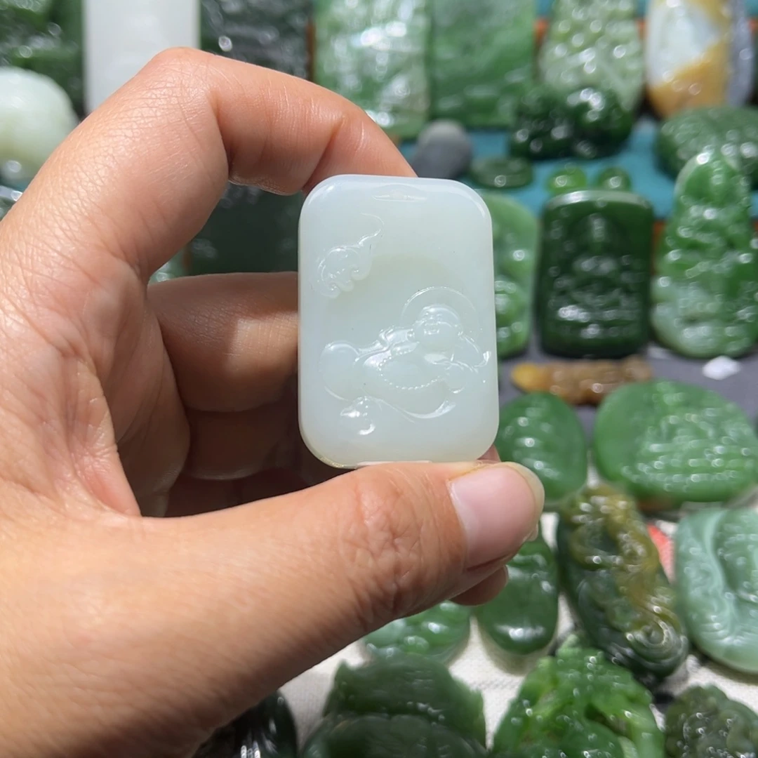 和田玉颈饰未镶嵌