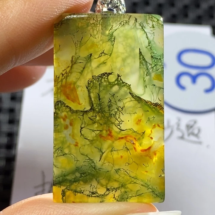 未镶嵌颈饰玛瑙/玉髓正**存