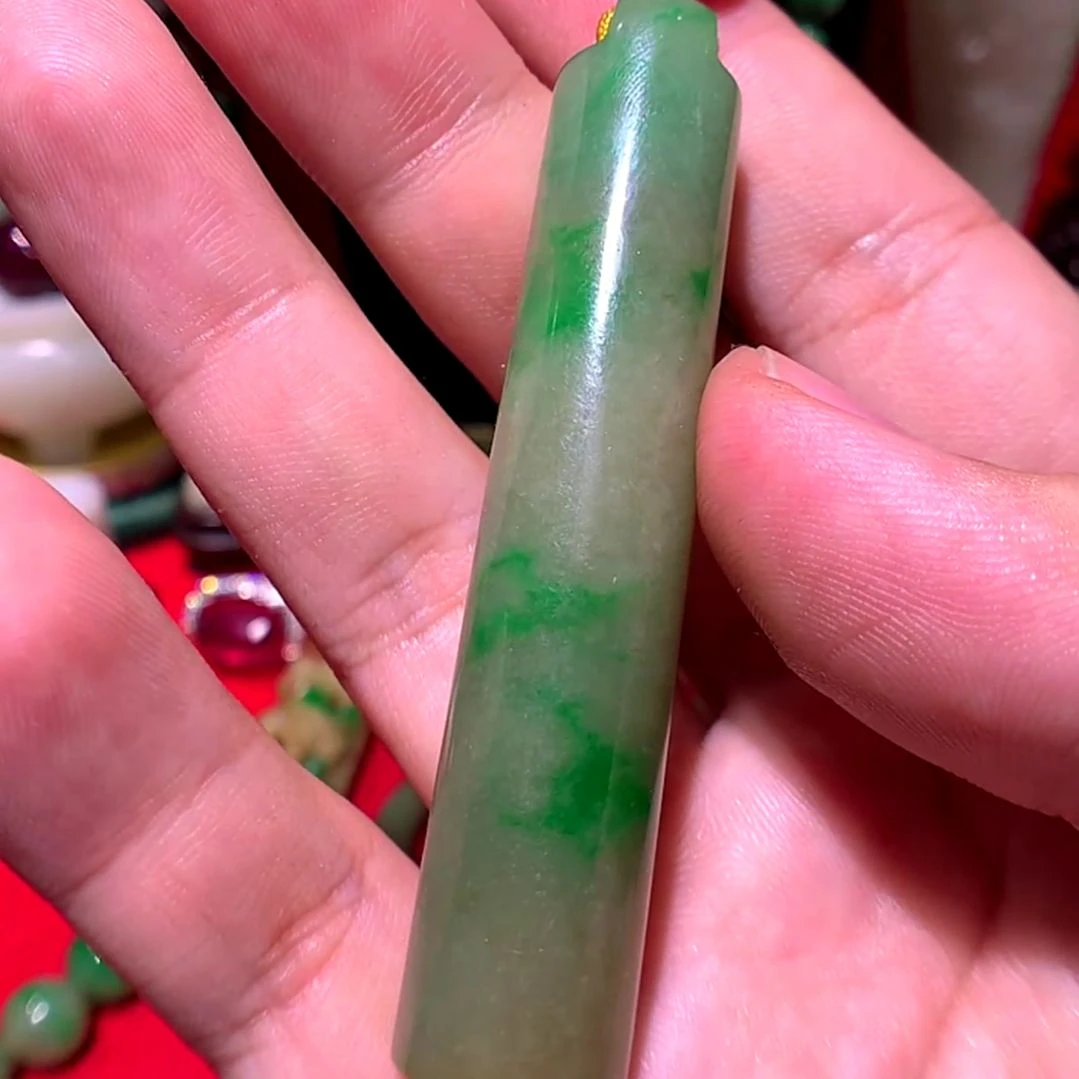 翡翠未镶嵌挂件翡翠