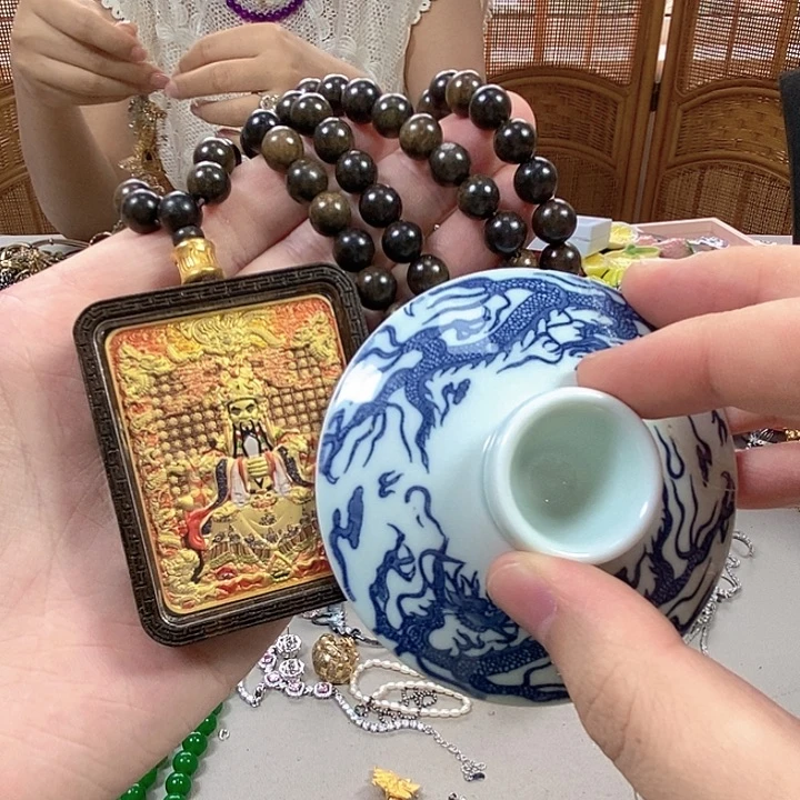 瓷片哈哈哈哈哈哈哈哈哈吧
