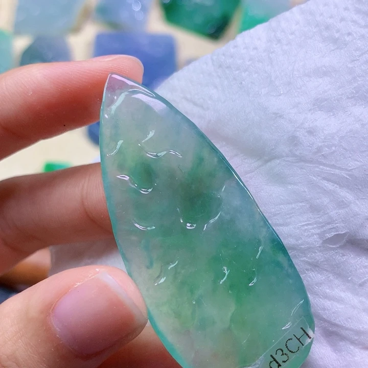 翡翠未镶嵌吊坠(不含链)